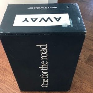 Away Luggage-The Carry On Without Battery